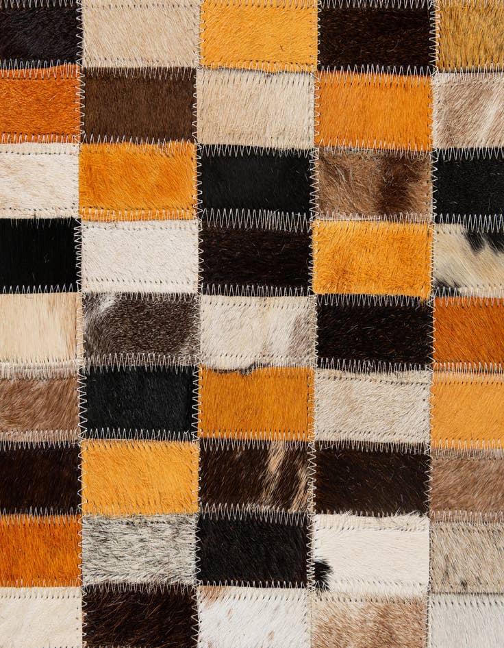 Detail image of 5' x 7' 11 Cowhide - Patchwork Rug