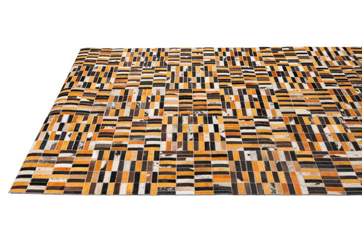 Detail image of 5' x 7' 11 Cowhide - Patchwork Rug