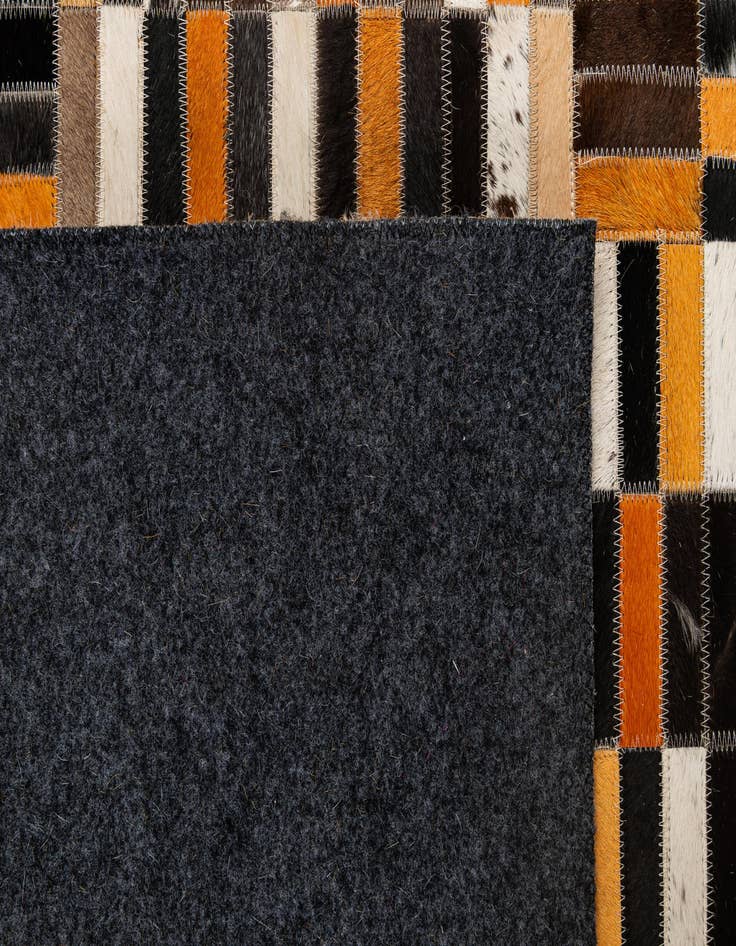 Detail image of 5' x 7' 11 Cowhide - Patchwork Rug