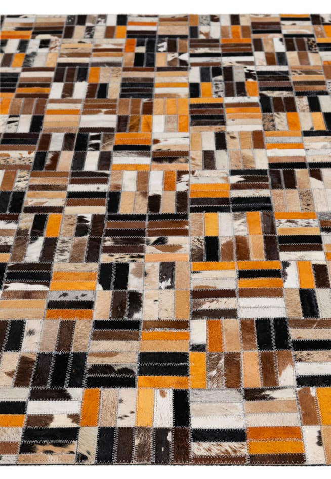 Detail image of 5' x 8' 1 Cowhide - Patchwork Rug