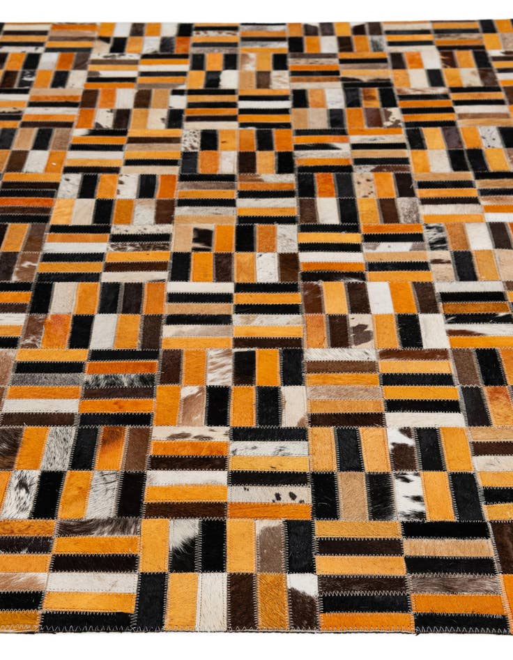 Detail image of 5' x 7' 11 Cowhide - Patchwork Rug
