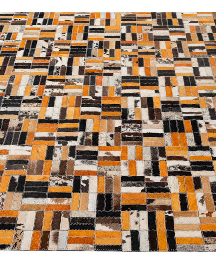 Detail image of 5' x 7' 11 Cowhide - Patchwork Rug