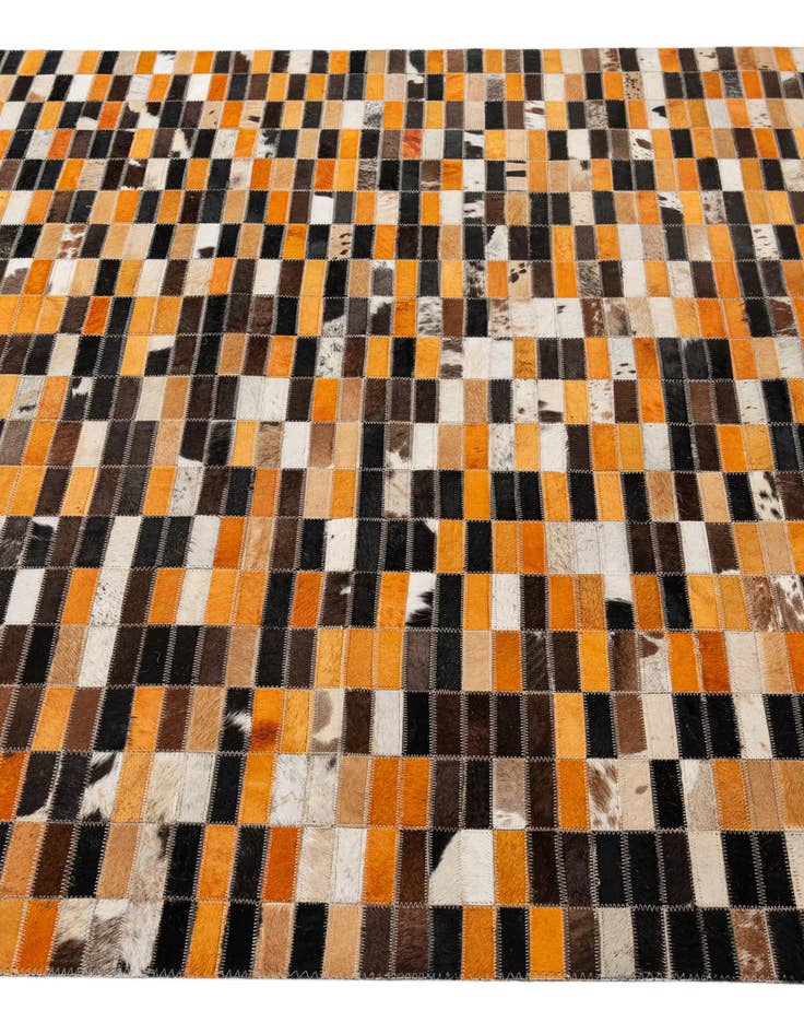 Detail image of 5' x 7' 10 Cowhide - Patchwork Rug