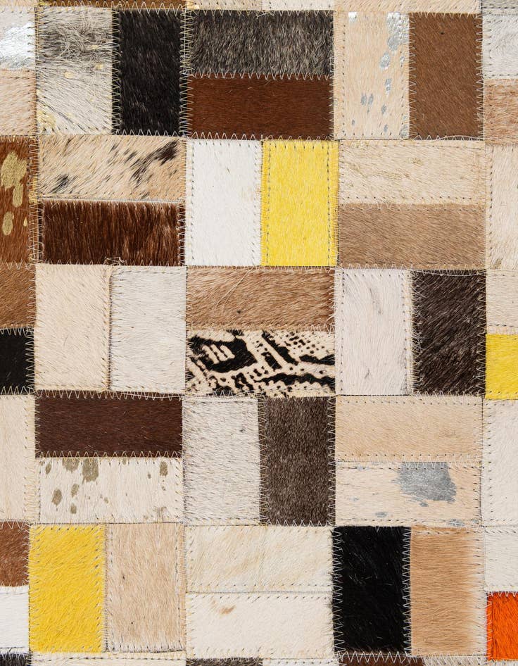 Detail image of 5' 3 x 8' Cowhide - Patchwork Rug