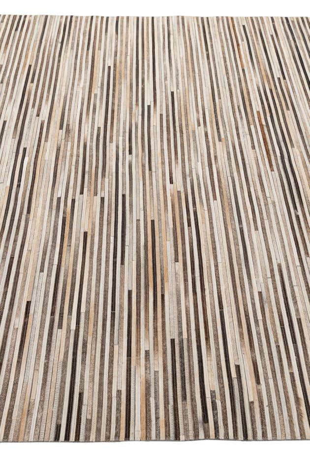 Detail image of 6' 1 x 9' 1 Cowhide - Patchwork Rug