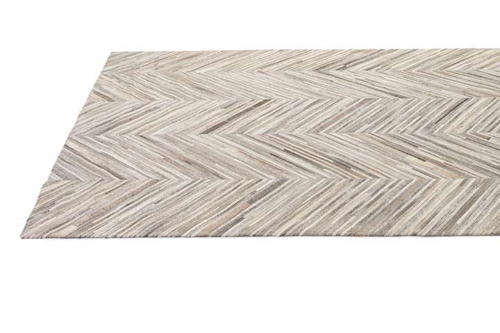 5' 6 x 9' 7 Cowhide - Patchwork Rug