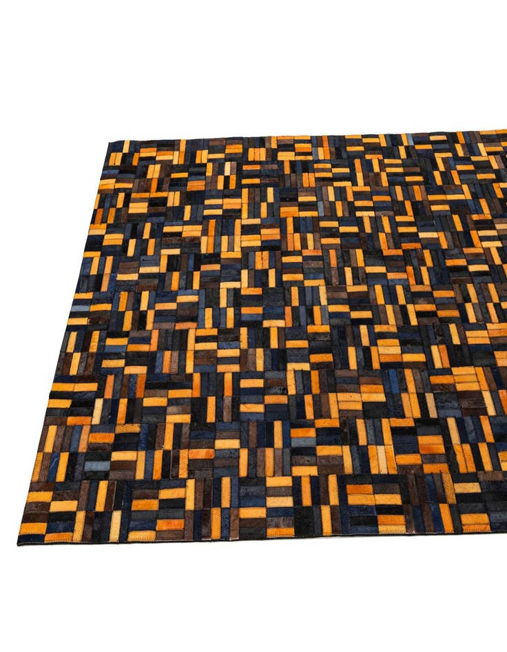 Detail image of 5' x 7' 11 Cowhide - Patchwork Rug