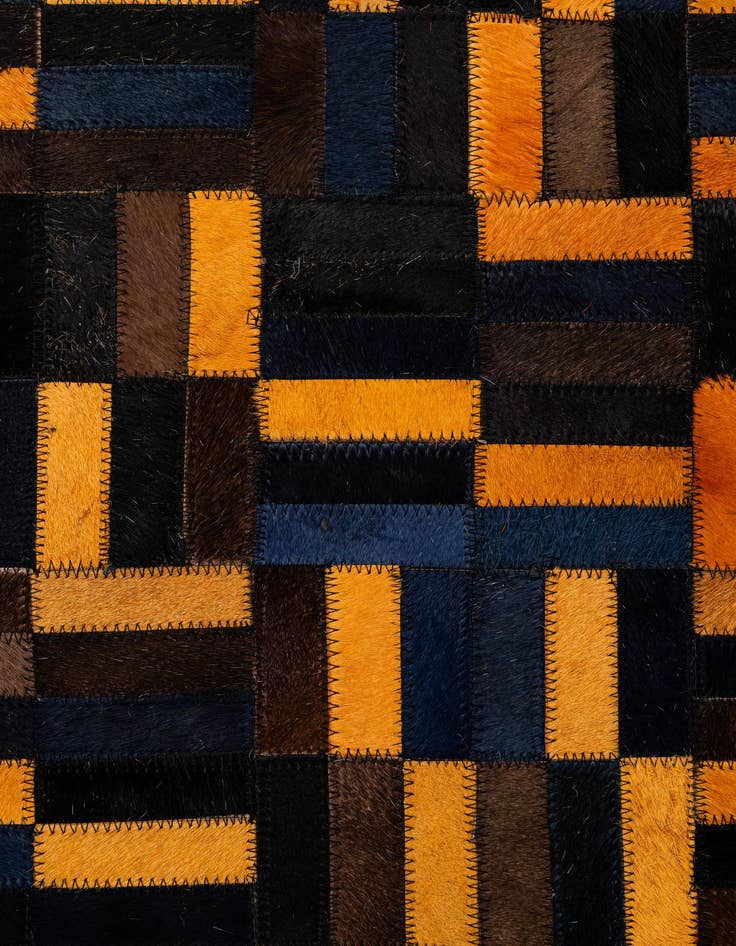 Detail image of 5' x 7' 11 Cowhide - Patchwork Rug