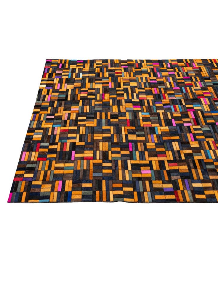 Detail image of 5' x 7' 11 Cowhide - Patchwork Rug