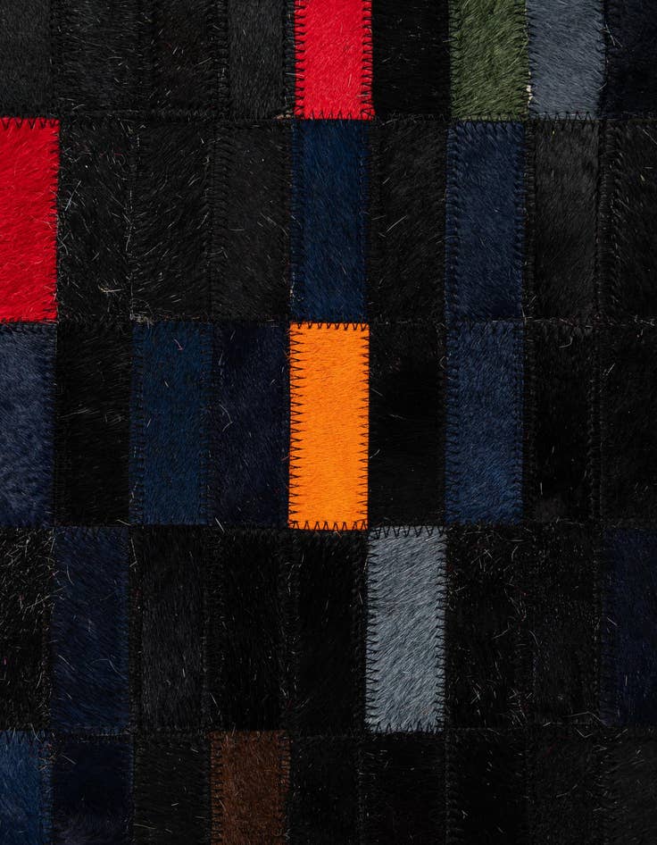 Detail image of 5' 2 x 7' 11 Cowhide - Patchwork Rug