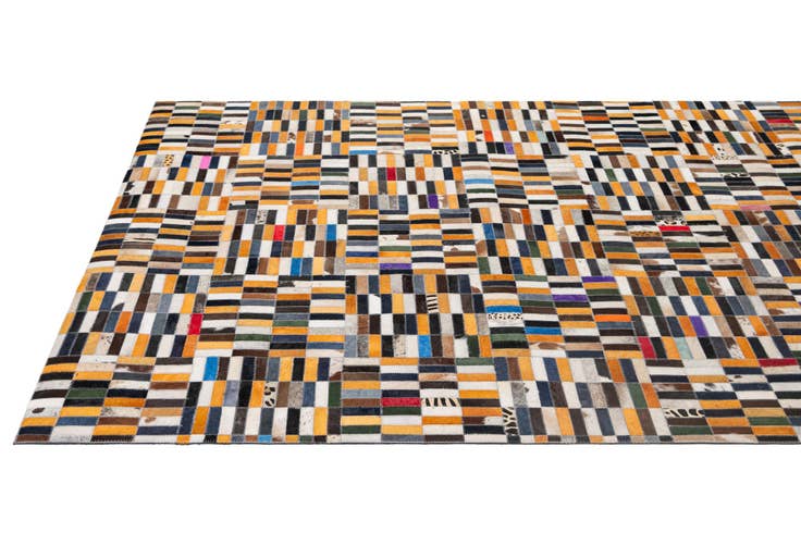 Detail image of 5' 1 x 7' 11 Cowhide - Patchwork Rug