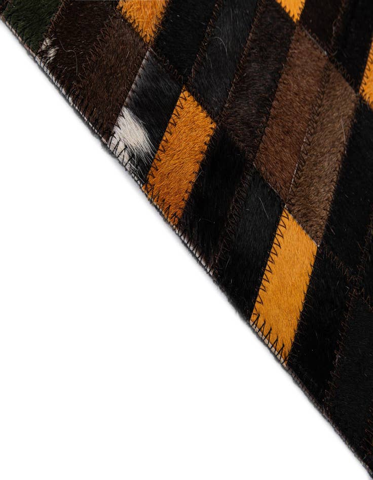 Detail image of 5' 1 x 8' 1 Cowhide - Patchwork Rug