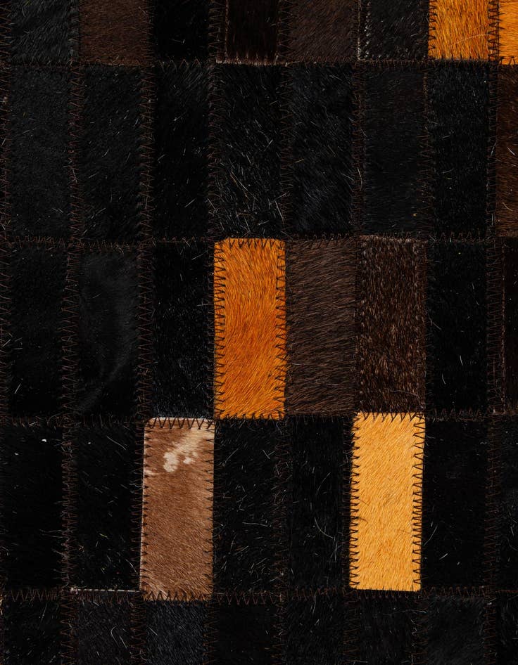 Detail image of 5' 1 x 8' 1 Cowhide - Patchwork Rug