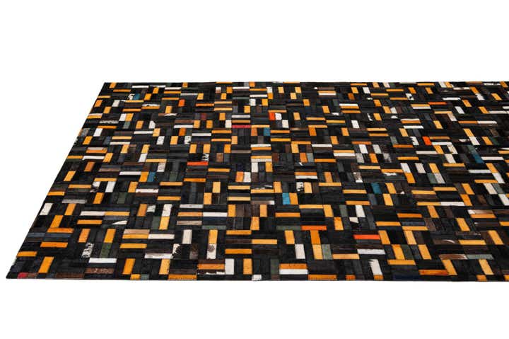 5' 1 x 8' Cowhide - Patchwork Rug