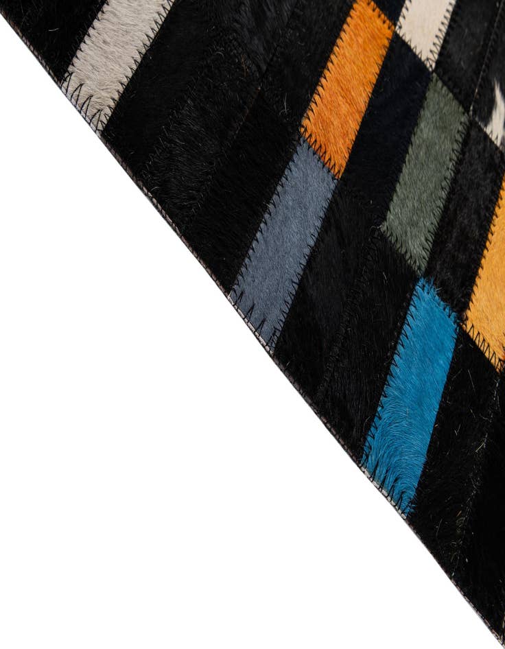 Detail image of 5' 3 x 8' Cowhide - Patchwork Rug