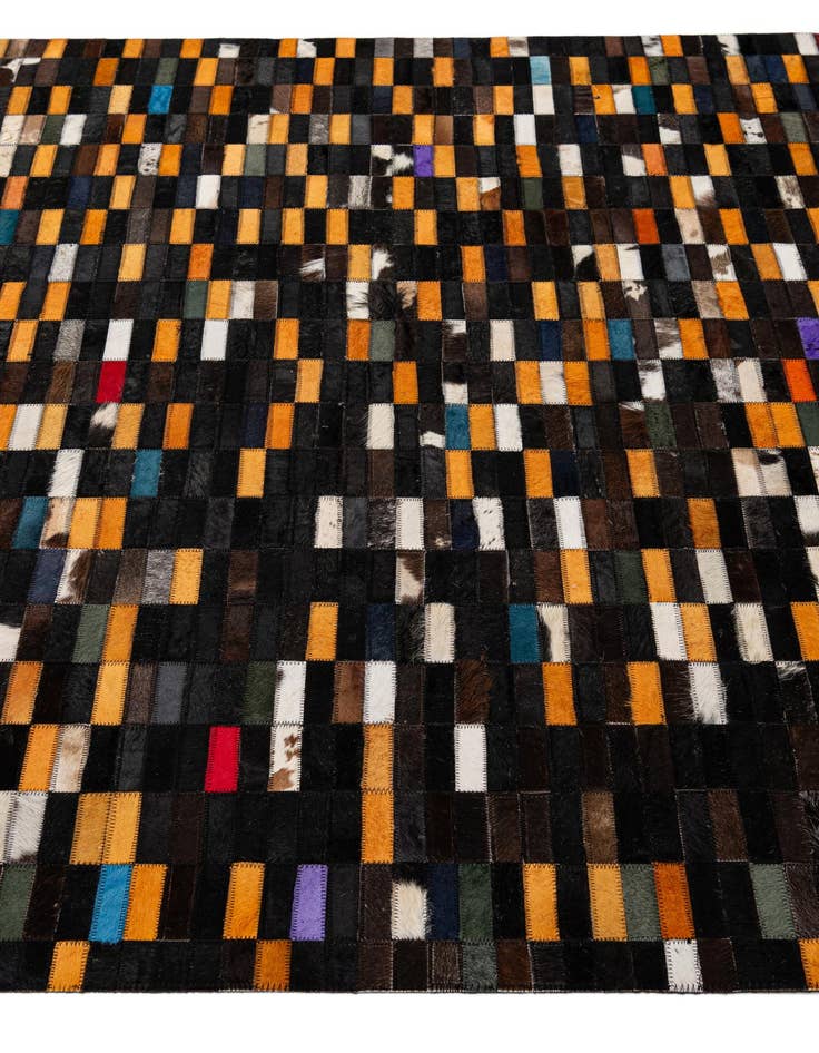 Detail image of 5' 1 x 7' 11 Cowhide - Patchwork Rug