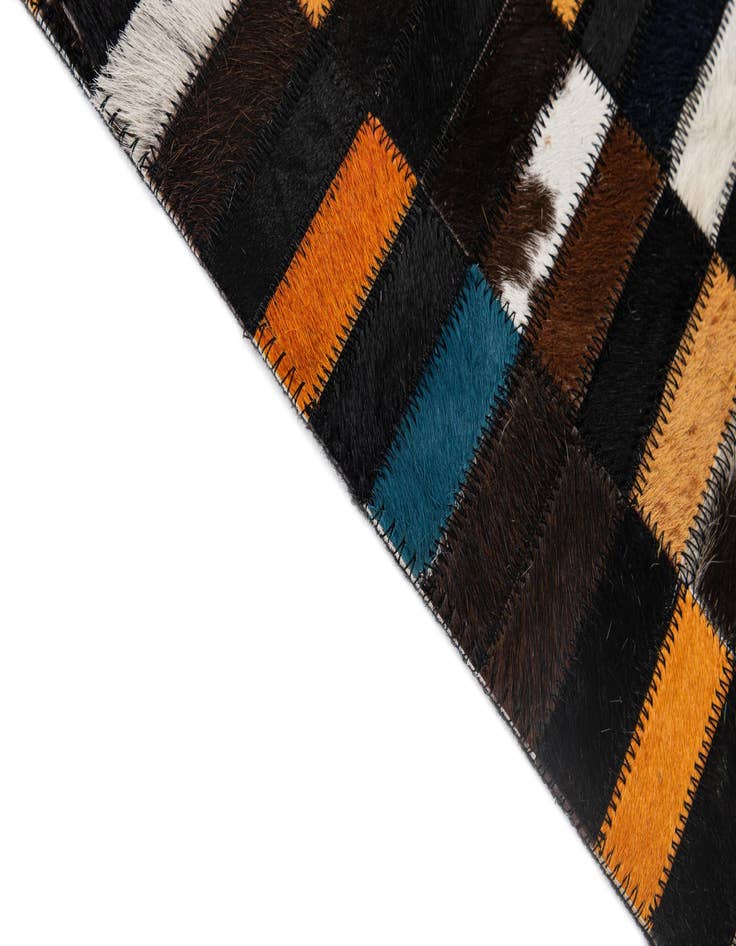 Detail image of 5' x 8' Cowhide - Patchwork Rug