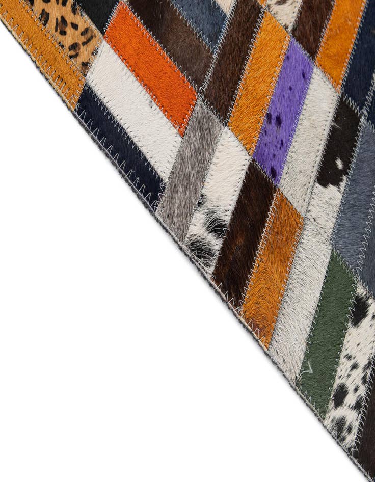 Detail image of 5' 1 x 7' 11 Cowhide - Patchwork Rug
