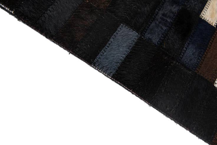 Detail image of 5' 3 x 7' 11 Cowhide - Patchwork Rug