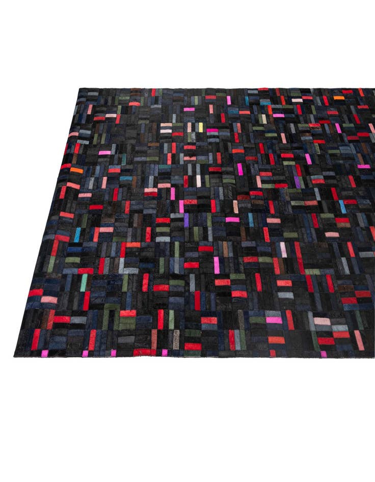 Detail image of 5' x 7' 11 Cowhide - Patchwork Rug