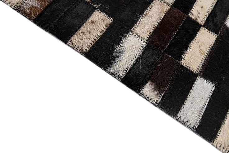 Detail image of 5' 2 x 8' Cowhide - Patchwork Rug
