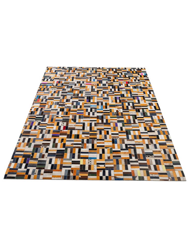 Detail image of 5' 1 x 8' Cowhide - Patchwork Rug