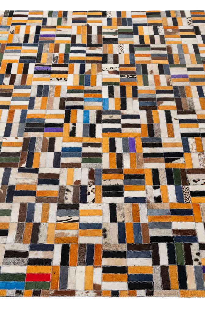 5' 1 x 8' Cowhide - Patchwork Rug