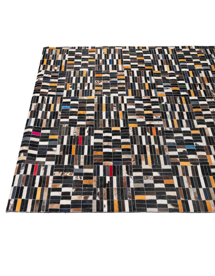 Detail image of 5' 1 x 8' 1 Cowhide - Patchwork Rug