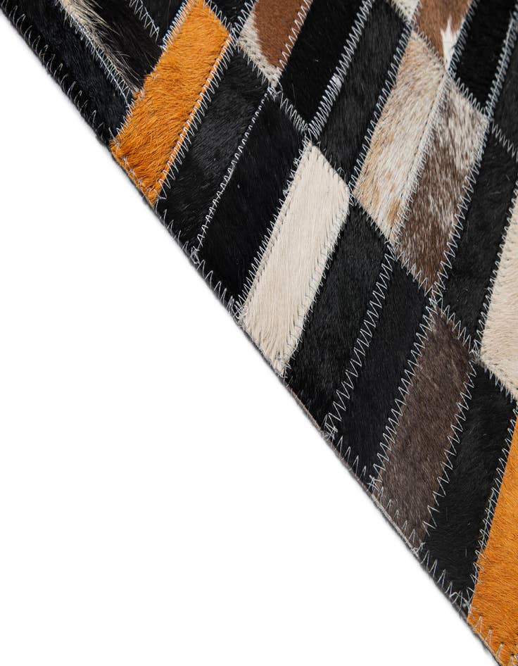 Detail image of 5' 1 x 8' 1 Cowhide - Patchwork Rug