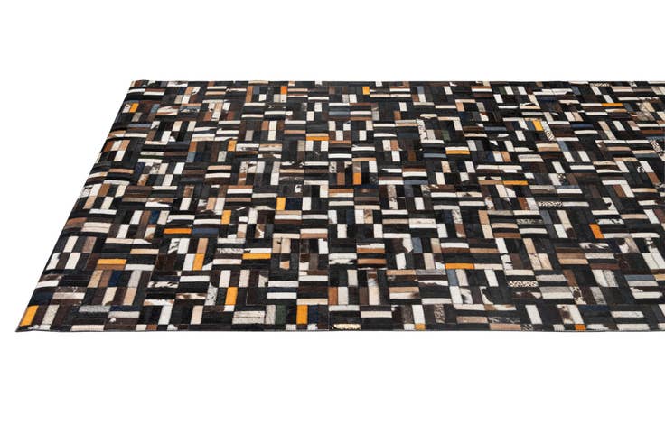 Detail image of 5' x 8' 1 Cowhide - Patchwork Rug