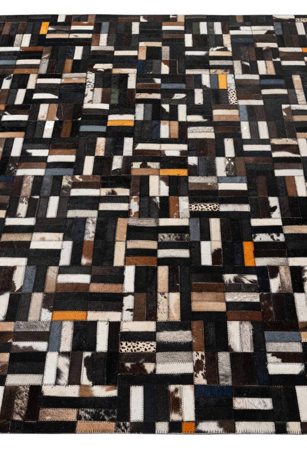 Detail image of 5' x 8' 1 Cowhide - Patchwork Rug
