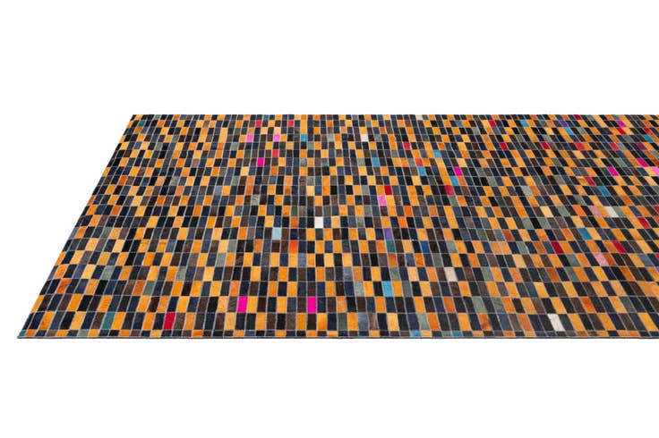Detail image of 5' 1 x 7' 11 Cowhide - Patchwork Rug
