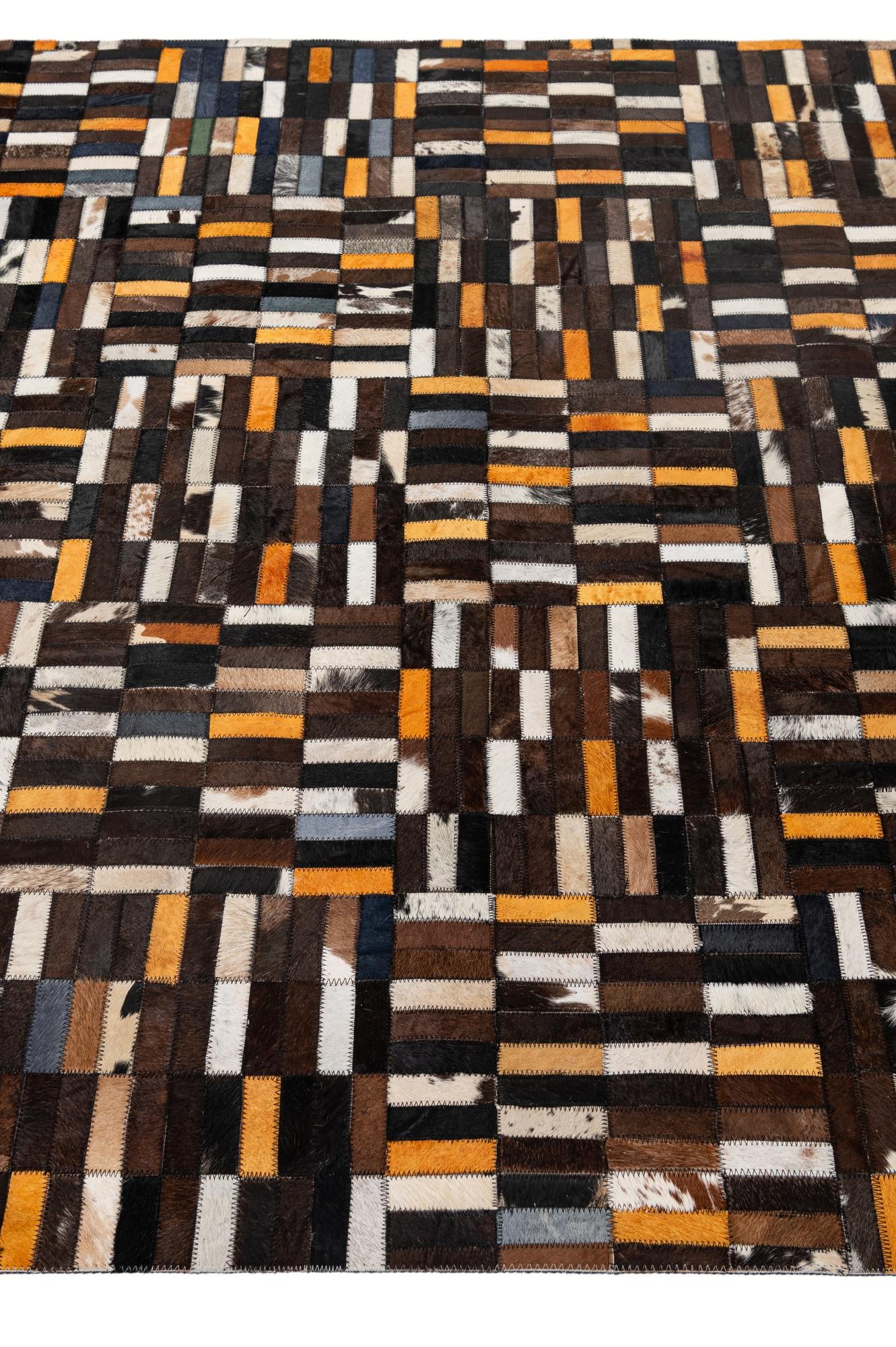 5' 1 x 8' Cowhide - Patchwork Rug
