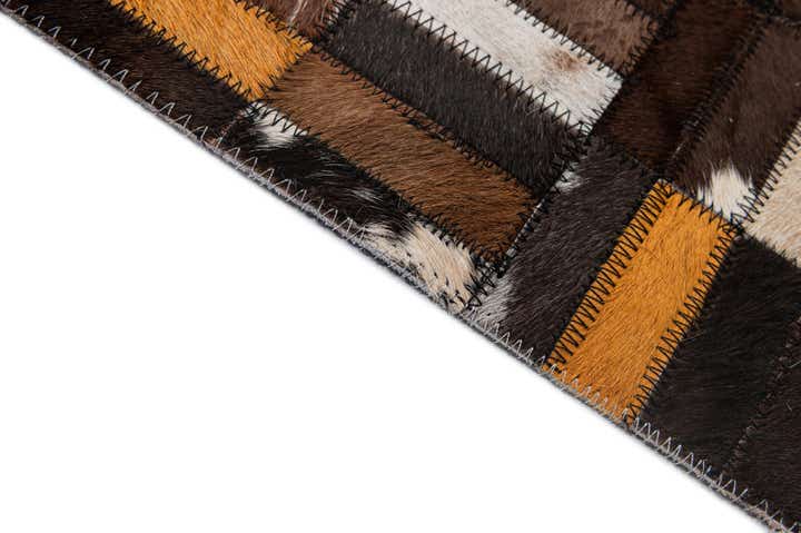 5' 1 x 8' Cowhide - Patchwork Rug