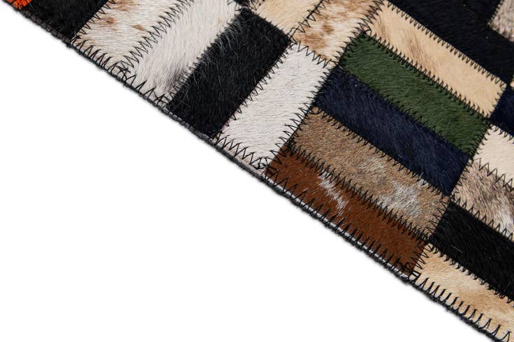 Detail image of 5' 1 x 8' 1 Cowhide - Patchwork Rug