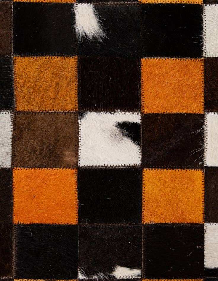 Detail image of 5' 2 x 8' Cowhide - Patchwork Rug