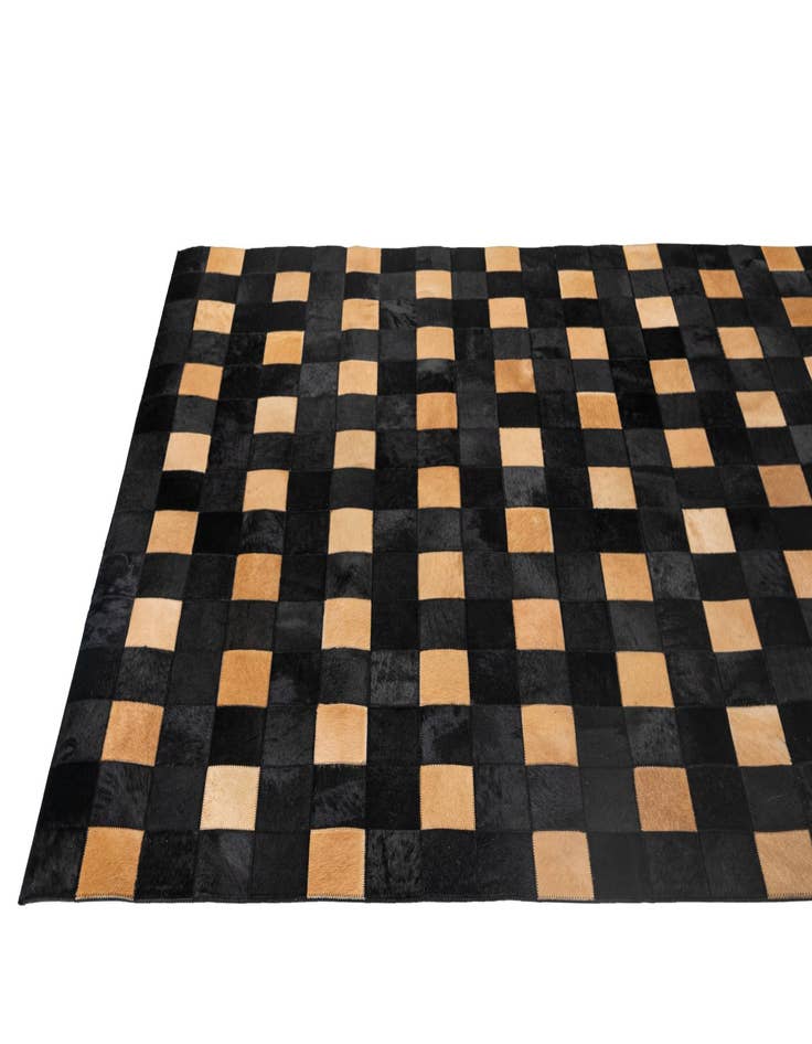 Detail image of 5' x 7' 11 Cowhide - Patchwork Rug