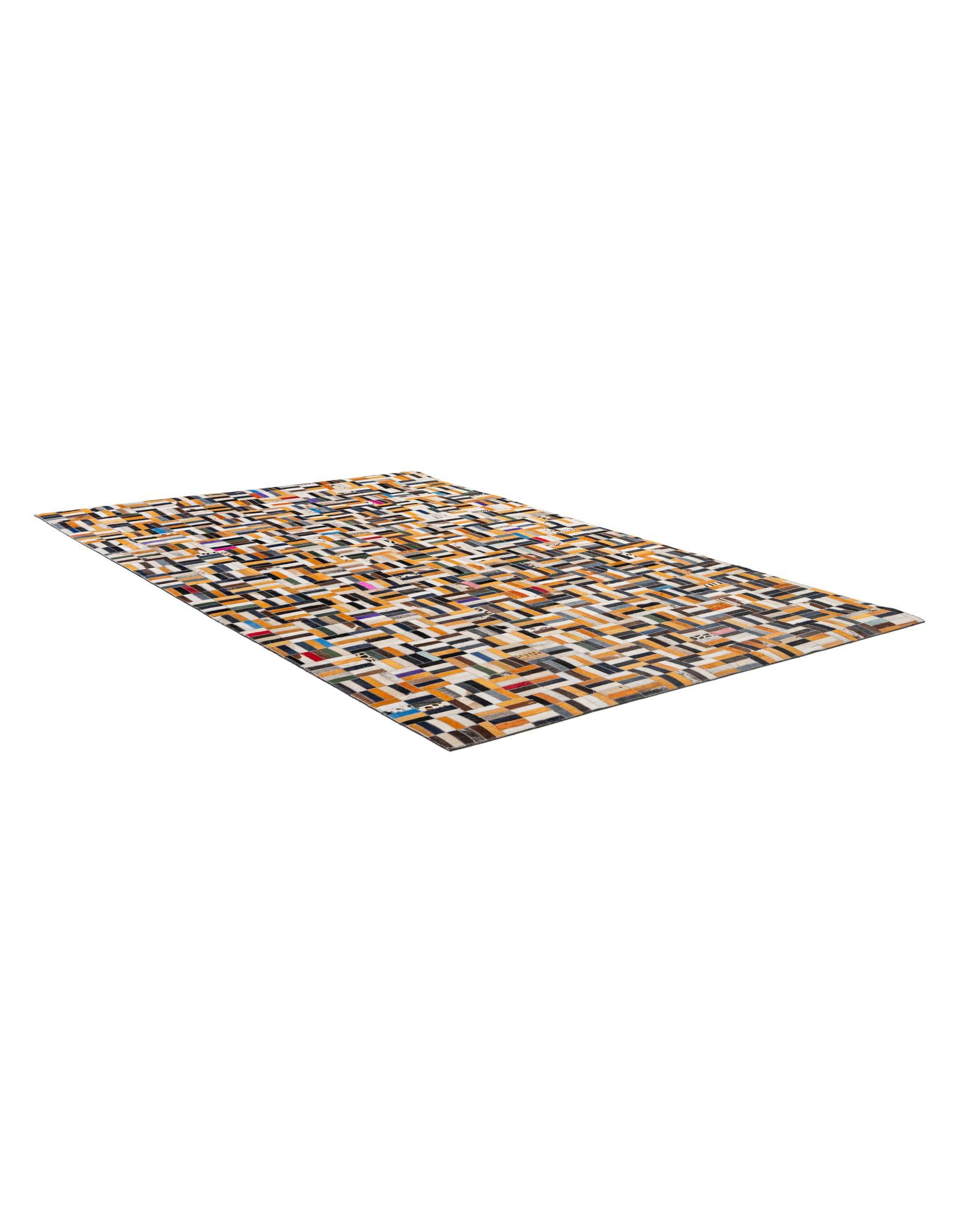 5' 1 x 8' Cowhide - Patchwork Rug