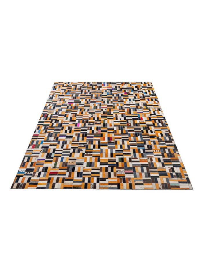 Detail image of 5' 1 x 8' Cowhide - Patchwork Rug