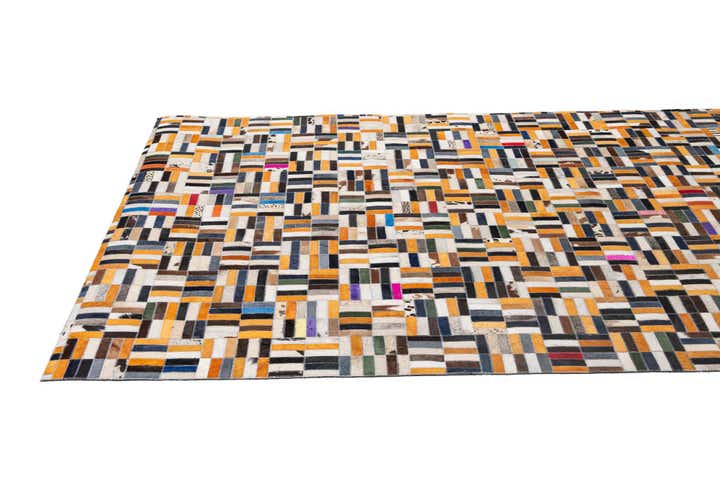 5' 1 x 8' Cowhide - Patchwork Rug