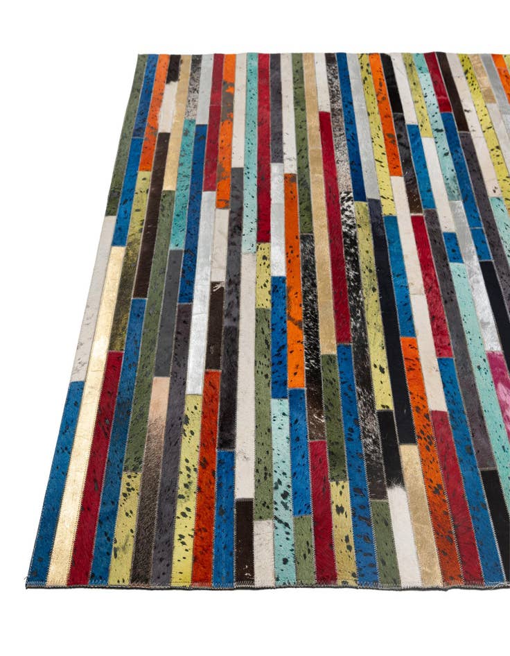 Detail image of 5' 1 x 8' 1 Cowhide - Patchwork Rug
