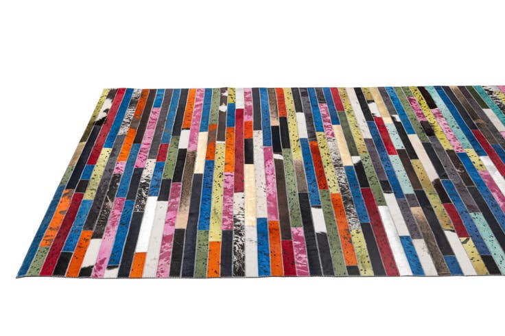 Detail image of 5' 1 x 7' 11 Cowhide - Patchwork Rug