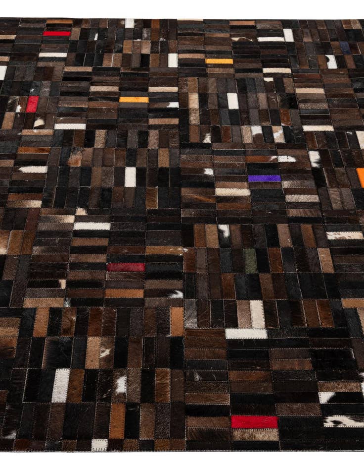 Detail image of 5' 1 x 8' 1 Cowhide - Patchwork Rug
