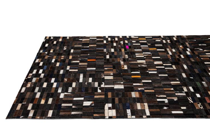 Detail image of 5' 1 x 8' 1 Cowhide - Patchwork Rug