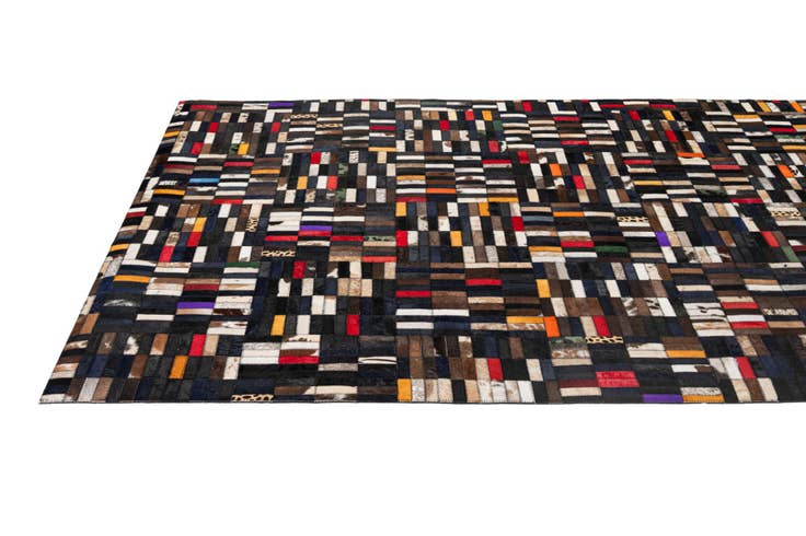 Detail image of 5' 1 x 8' 1 Cowhide - Patchwork Rug