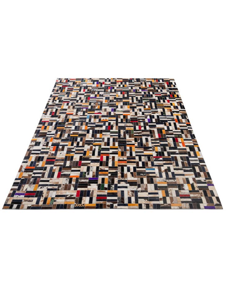 Detail image of 5' 1 x 8' Cowhide - Patchwork Rug