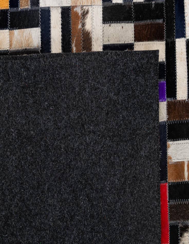 Detail image of 5' 1 x 8' Cowhide - Patchwork Rug