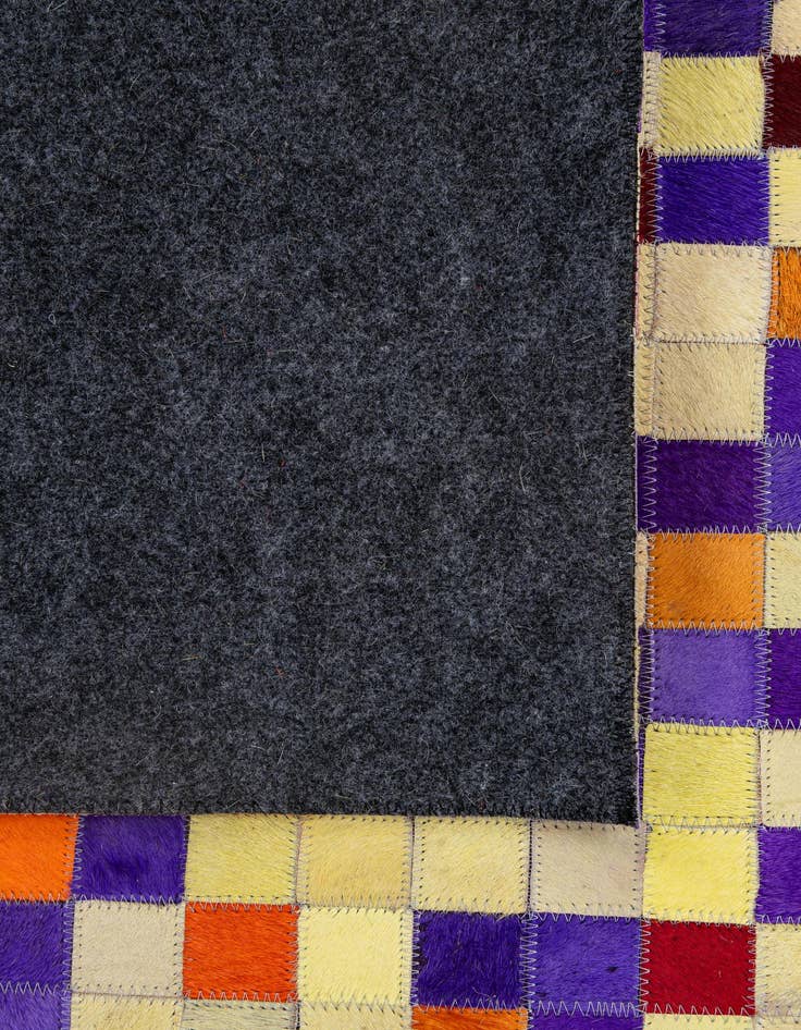 Detail image of 5' 1 x 7' 11 Cowhide - Patchwork Rug
