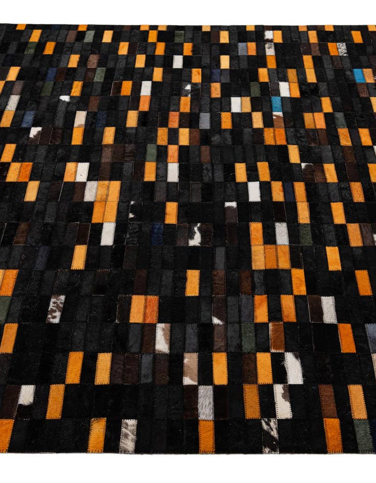 Detail image of 5' 2 x 7' 11 Cowhide - Patchwork Rug