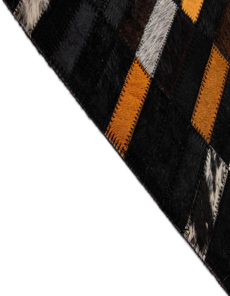 Detail image of 5' 2 x 7' 11 Cowhide - Patchwork Rug